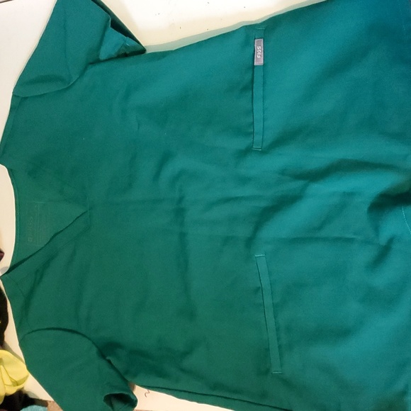 Figs  Technical collection women's S green scrub top - Picture 7 of 7